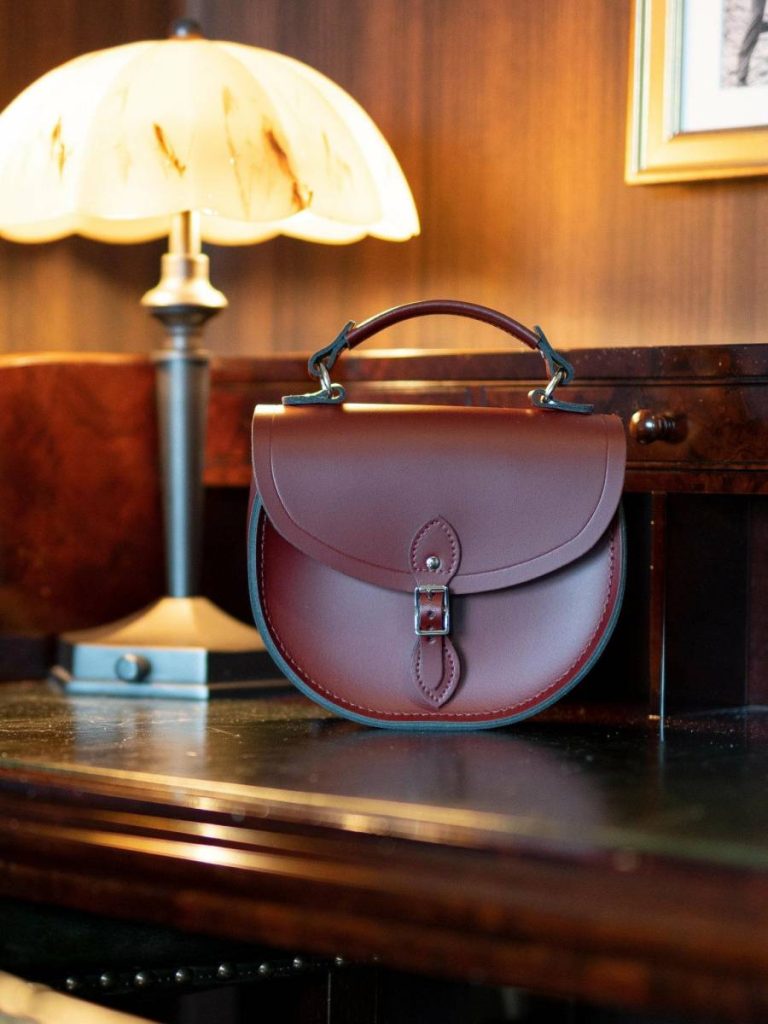 Cambridge Satchel The Isla - Oxblood Crossbody Women - Image 2