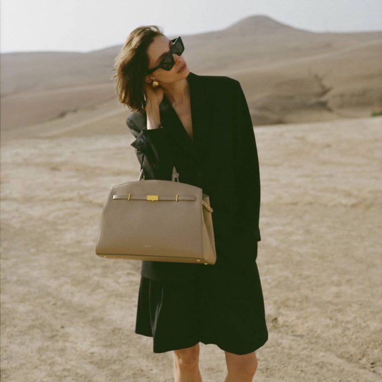 The Hudson Women Demellier Crossbody Bags Dark Sand Small Grain - Image 2