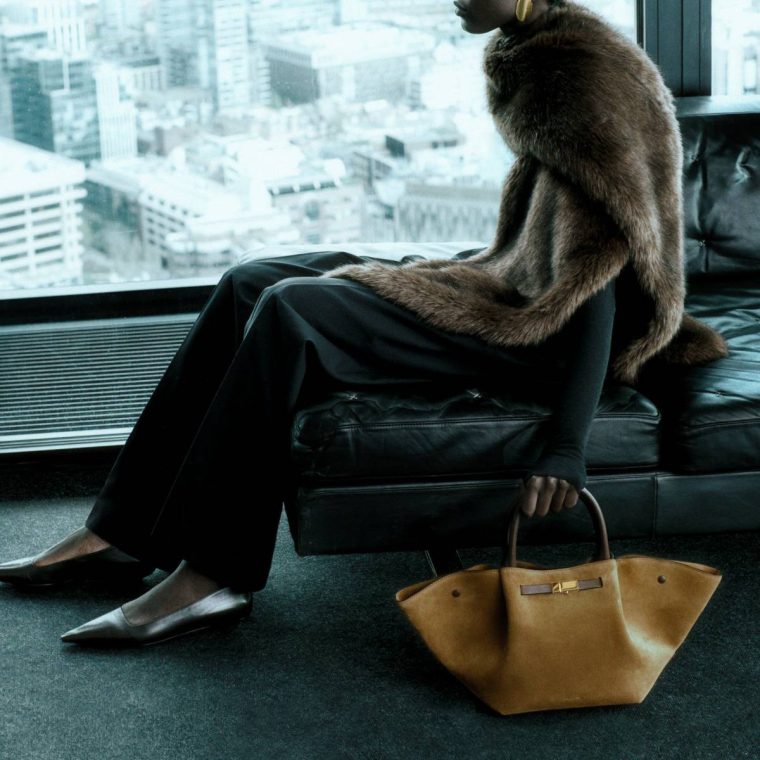 The Midi New York Demellier Women Crossbody Bags Caramel Suede & Mocha Smooth - Image 2