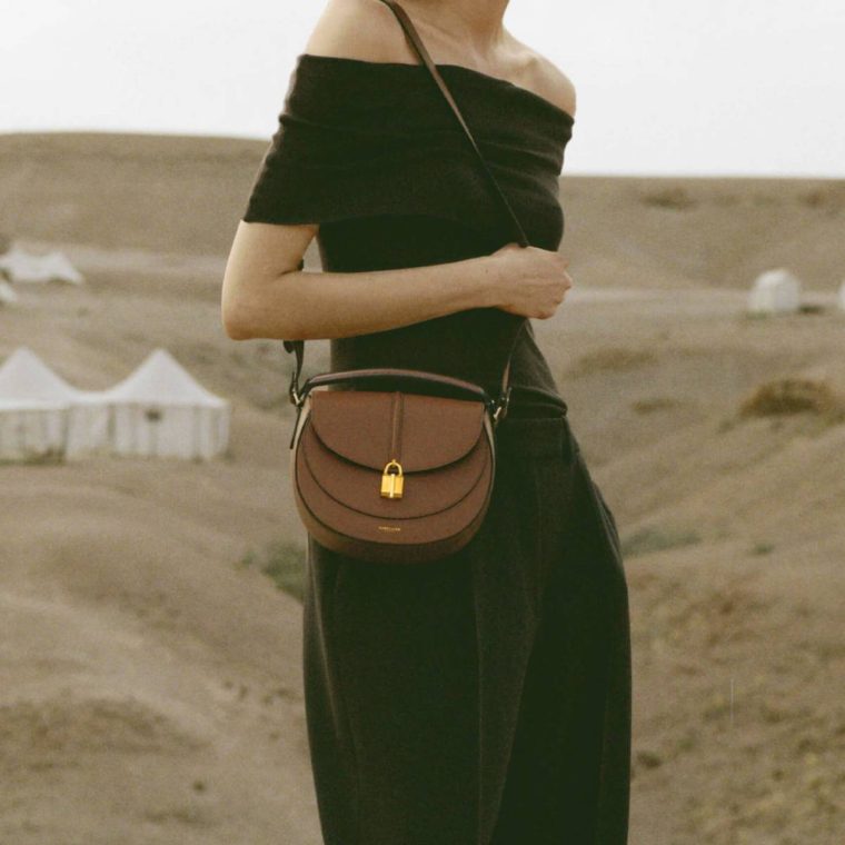 Women Tan Small Grain Crossbody Bags Demellier The Siena Saddle - Image 2