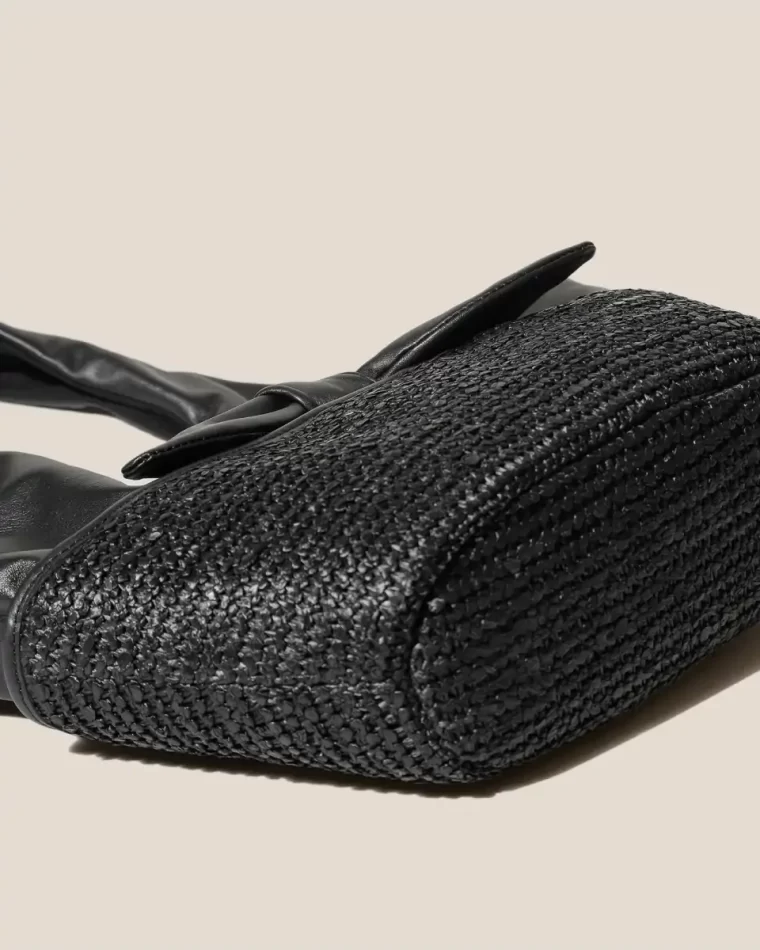 Black Quini - Bow Detail Shoulder Bag Hereu Shoulder Bags Women - Image 5