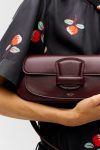 Oroton Currant Womne Shoulder Carter Baguette - Image 5