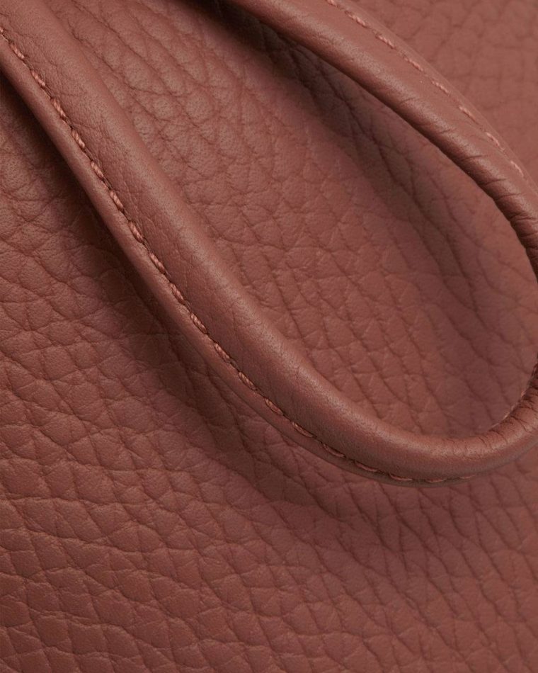 Osette Midi Pouch Strathberry Sienna Travel Bags Women - Image 5
