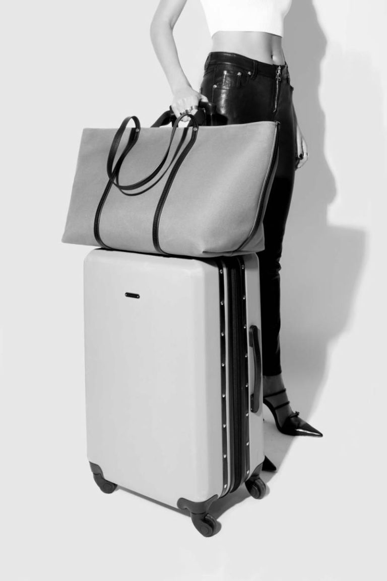 Rebecca Minkoff Women Black Voyeur Tote Tote Bag - Image 4