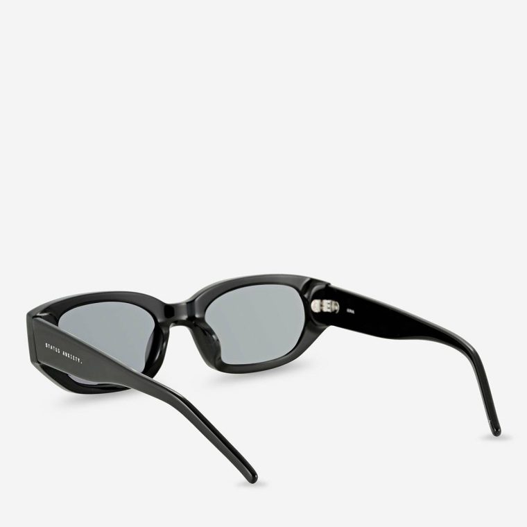 Women Luna Sunglasses - Black Sunglasses Status Anxiety Black - Image 4
